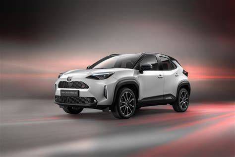 Toyota Yaris városi környezetben