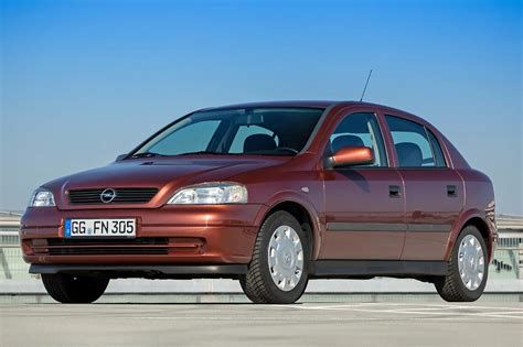 Opel Astra G autó elölnézetből