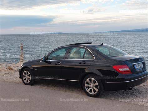 Mercedes C-osztály kombi csomagtartó tér