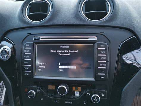Ford Mondeo Mk4 Convers+ és Sony navigációs rendszer
