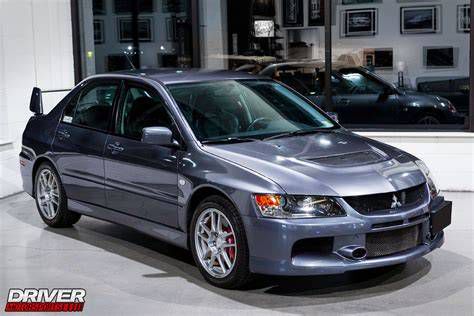 Mitsubishi Lancer Evo IX belső tér