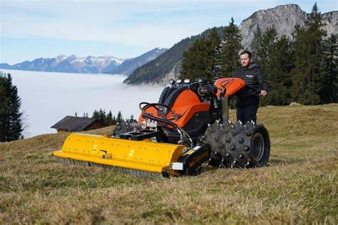 Ibex G4 motormäher működés közben