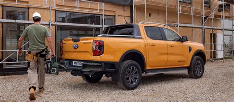 Ford Ranger duplakabin, kiemelve a rakodóteret és az utasteret