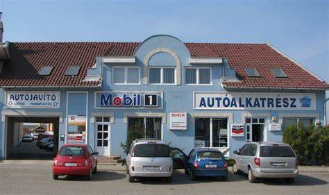 A Szinkron-Car modern autójavító műhelye Veresegyházon