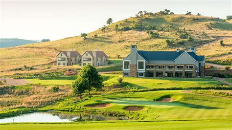 Highland Golf Club épülete és környezete