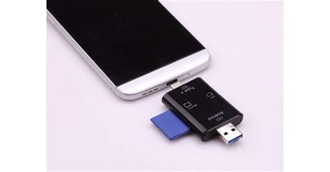 USB pendrive és SD kártya a navigáció frissítéséhez
