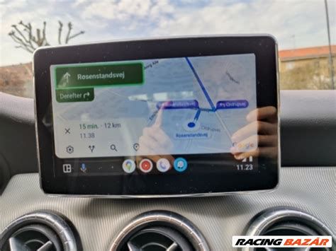 Mercedes navigációs térkép frissítési folyamat jelző