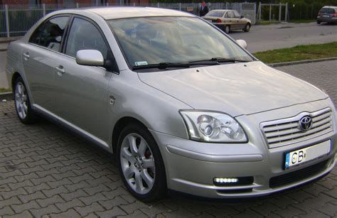 Toyota Avensis T25 projektoros fényszóró
