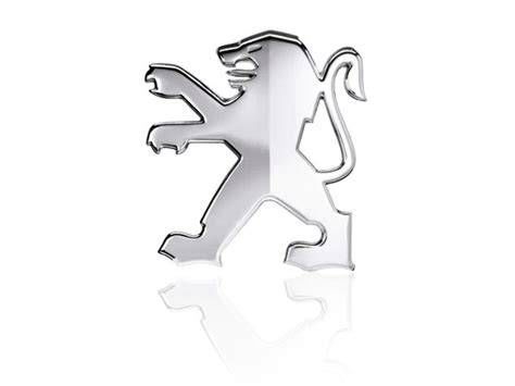 A Peugeot logó evolúciója az oroszlánnal