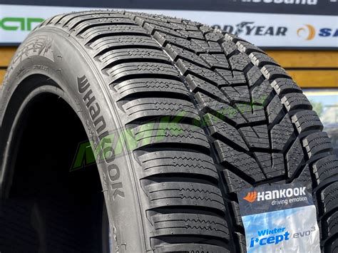 Hankook Winter i*cept RS futófelület mintázat