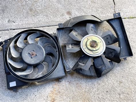Comparison of OEM vs. aftermarket Jeep XJ radiator core size