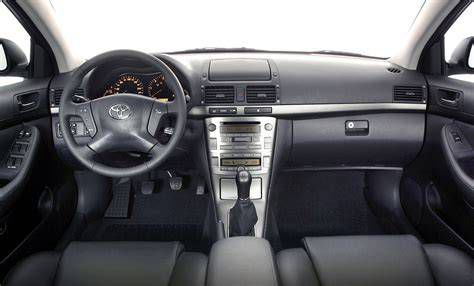 Toyota Avensis műszerfal fékhiba jelzőfény