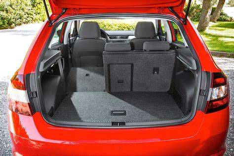 Skoda Rapid belső tér méretpontos üléshuzattal