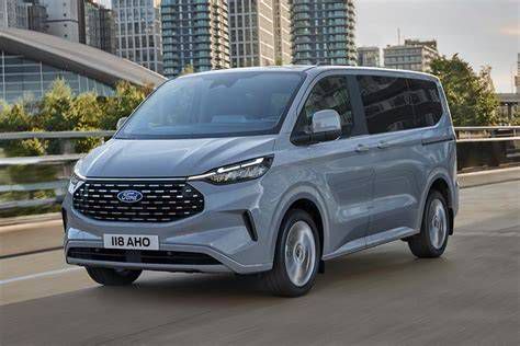 Ford Tourneo Custom utastér és komfort funkciók