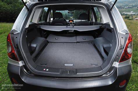 Opel Antara csomagtartó és belső tér variálhatósága