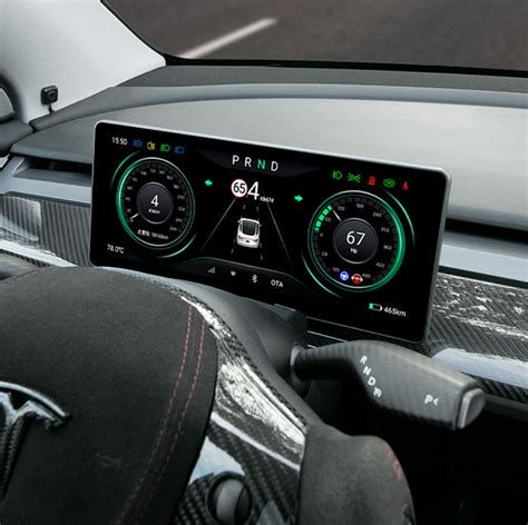 Tesla központi kijelző és infotainment