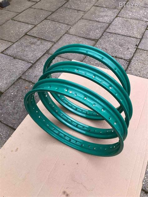 Porfestett felni élénk színben