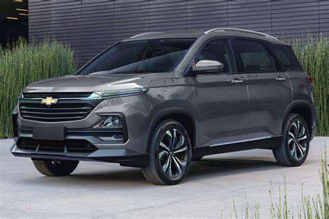Chevrolet Captiva SUV autópályán