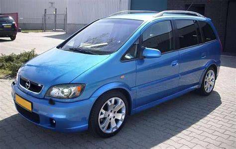 Opel Zafira A OPC külső megjelenés