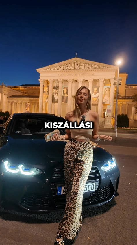 Elégedett ügyfél autóalkatrésszel