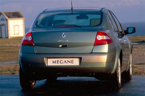 Különböző típusú Renault Megane 1 ülések galériája