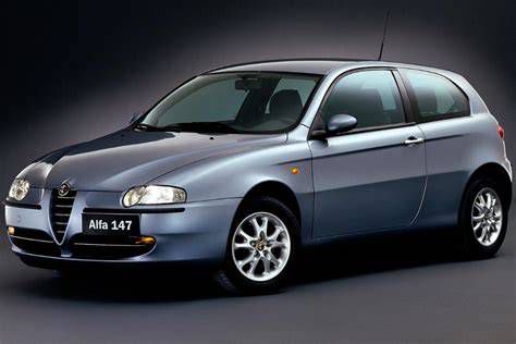 Fagyálló leeresztő csavar helye az Alfa Romeo 147 hűtőn