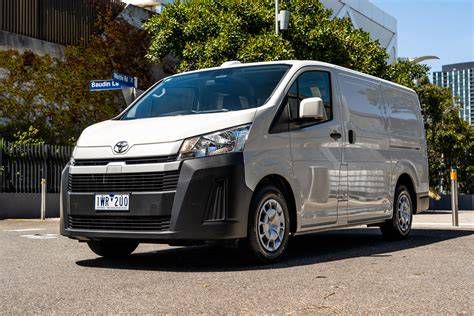 Toyota Hiace különböző generációinak áttekintése