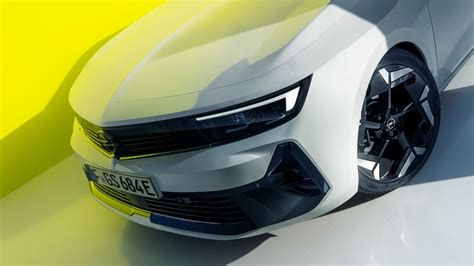 Az Opel Astra L modell frontrésze a 