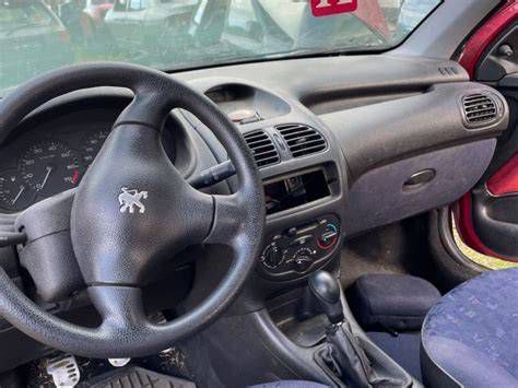 Peugeot 206 műszerfal figyelmeztető lámpákkal