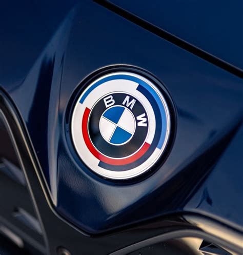 A BMW emblémák fejlődése