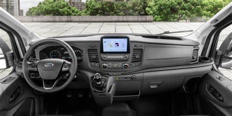 Ford Transit műszerfal és infotainment rendszer