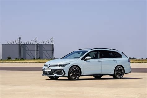 Volkswagen Golf Variant VII és VIII generáció egymás mellett