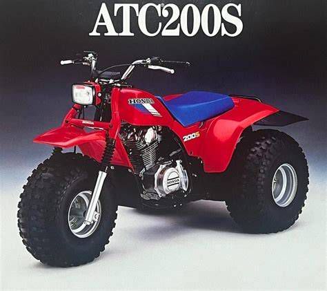 Testreszabott Honda ATC 200 különböző karosszériaelemekkel