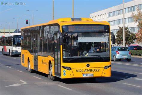 Volánbusz REFORM 501 LE busz a forgalomban