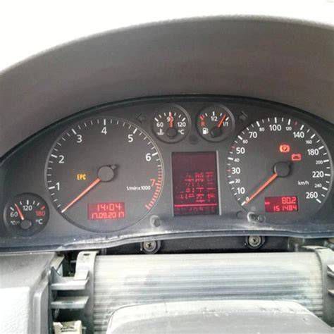 Audi A4 üzemanyag-fogyasztás kijelző