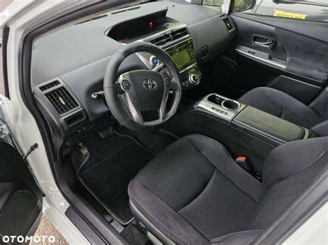Toyota Prius+ belső tér 3 gyereküléssel