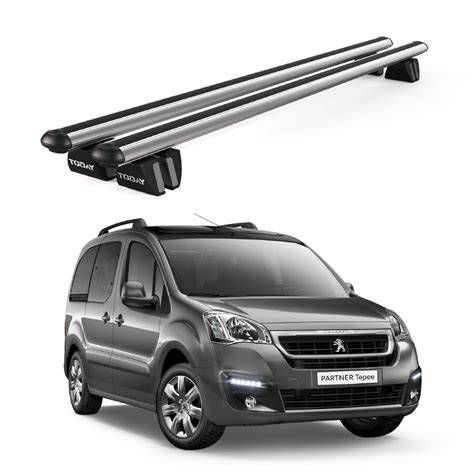 Peugeot Partner Tepee csomagtartója sok bőrönddel