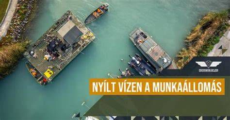 Gumicsónak nyílt vízen, horgászokkal