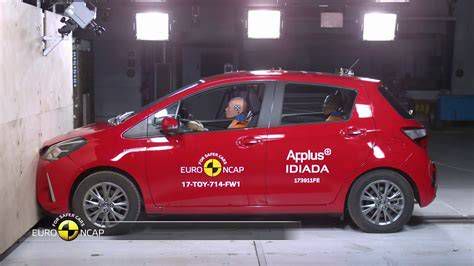 Toyota Yaris Euro NCAP törésteszt pillanata