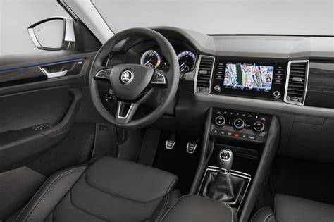 A Skoda Kodiaq belső tere, műszerfala és az ülések elrendezése