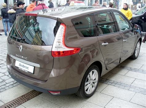 Renault Grand Scenic III az úton