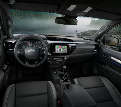 Toyota Hilux kormánykerék és műszerfal