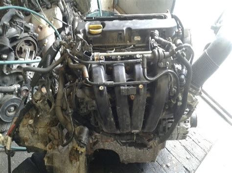 Opel Zafira B motortér és alkatrészek