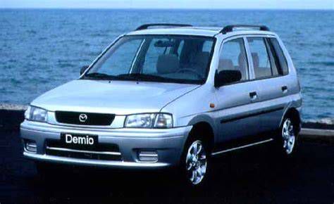 Mazda Demio 1999 belső tér és üléselrendezés