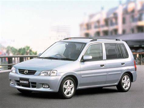 Mazda Demio 1999 motorja