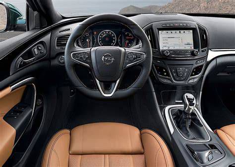 Opel Insignia facelift belső tér és középkonzol