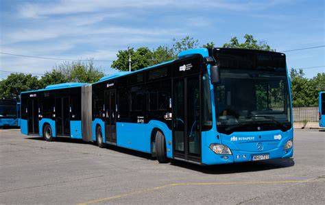 A Mercedes-Benz Citaro G csuklós autóbusz külső képe, kék fényezéssel
