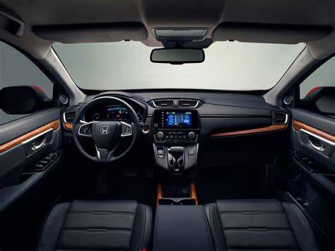 A Honda CR-V ötödik generációjának műszerfala és technológiája