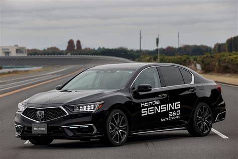 A Honda Sensing rendszer ikonjai a műszerfalon