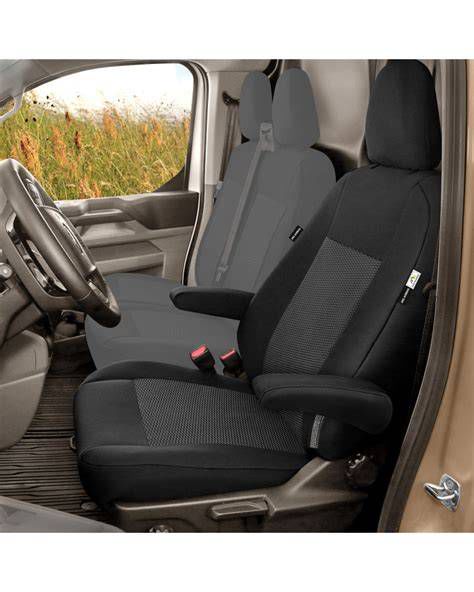 Volkswagen Amarok méretpontos üléshuzat felhelyezve